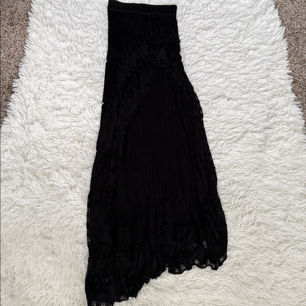Guess Black High Slit Sultry Maxi Skirt Size XS - Picture 7 of 9